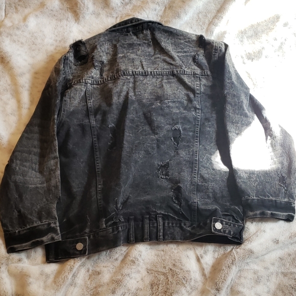 Bee & Cece Distressed Denim Jacket - Picture 3 of 8